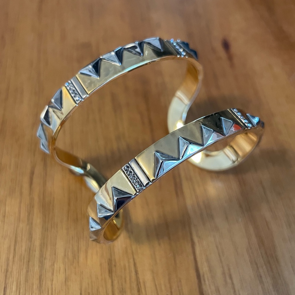 House of Harlow 1960 Cuff
